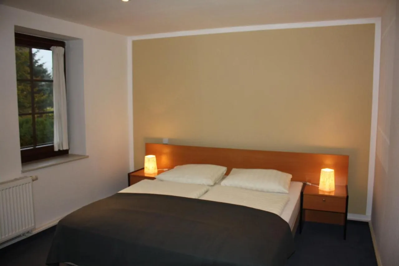 Landhotel Lindenschaenke Dresden Guest house